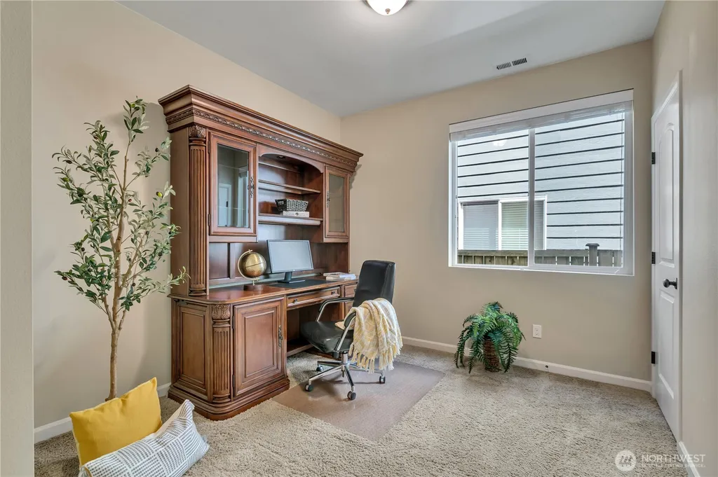 2404 57th Street SE Auburn WA 98092
