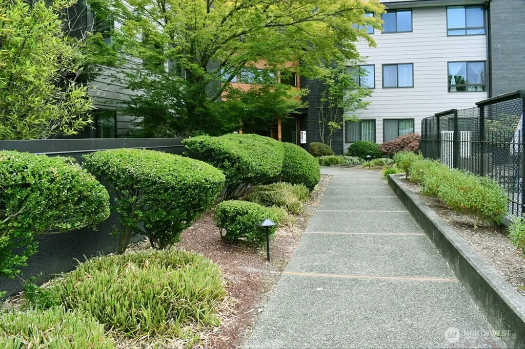 11300 1st Avenue NE Seattle WA 98125