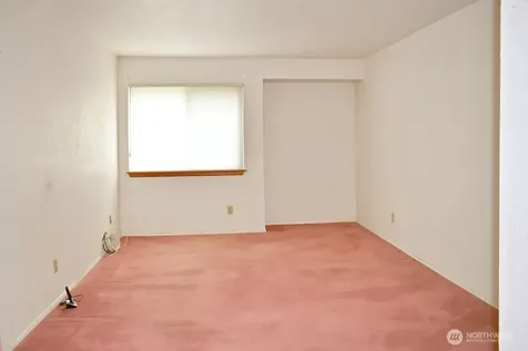 11300 1st Avenue NE Seattle WA 98125