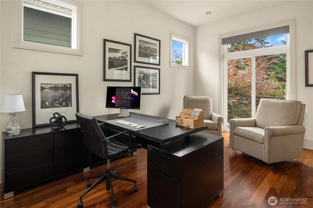 1527 Lyons Avenue NE Renton WA 98059