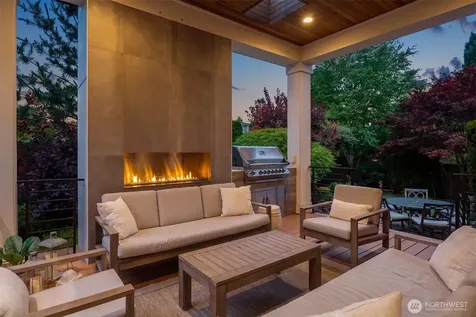 1527 Lyons Avenue NE Renton WA 98059