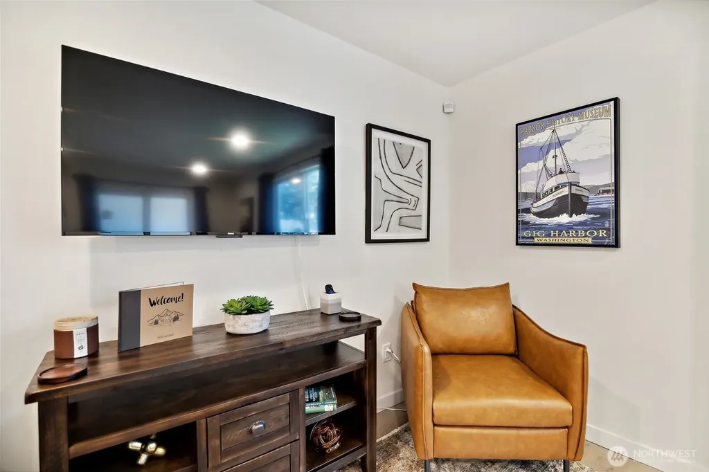 4714 69th Street NW Gig Harbor WA 98335