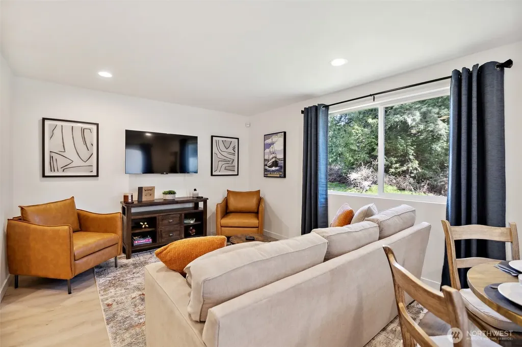 4714 69th Street NW Gig Harbor WA 98335