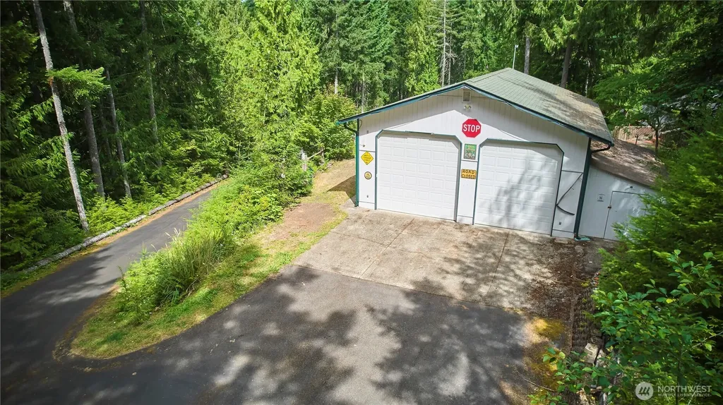 70 N Dow Mountain Drive Hoodsport WA 98548
