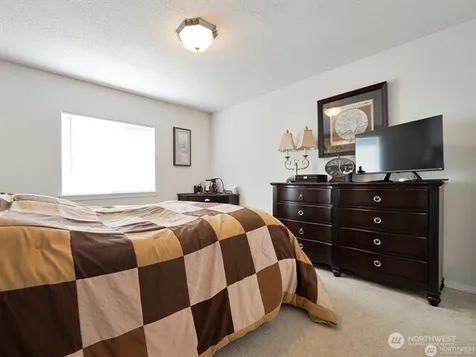19115 100th Avenue Ct E Puyallup WA 98375