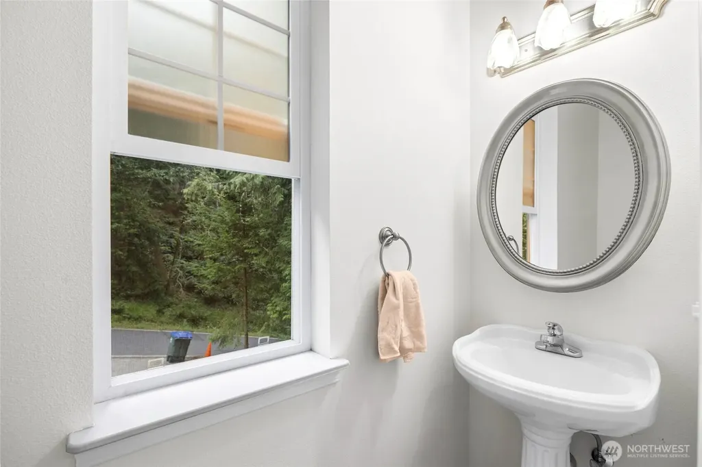 35 Green Hill Road Bellingham WA 98229