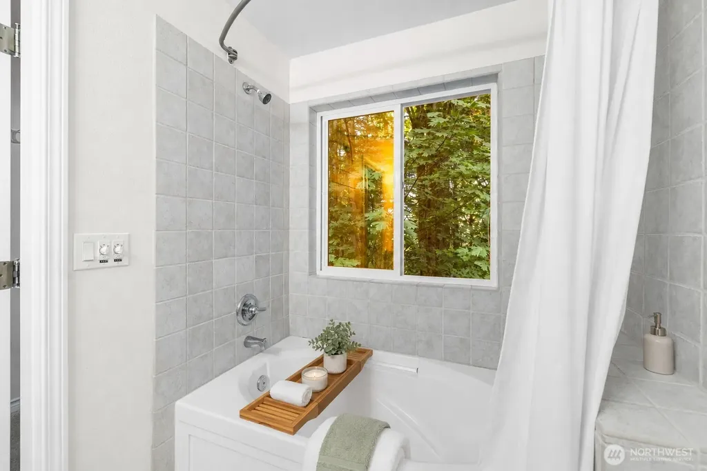 35 Green Hill Road Bellingham WA 98229