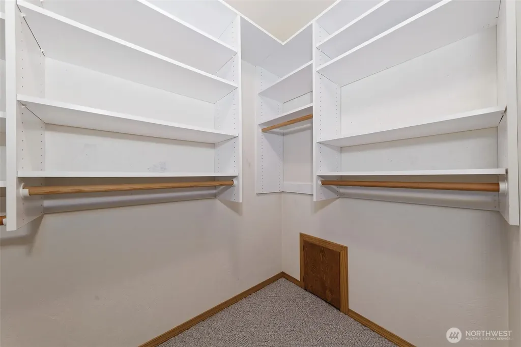 220 SE Sells Drive Shelton WA 98584