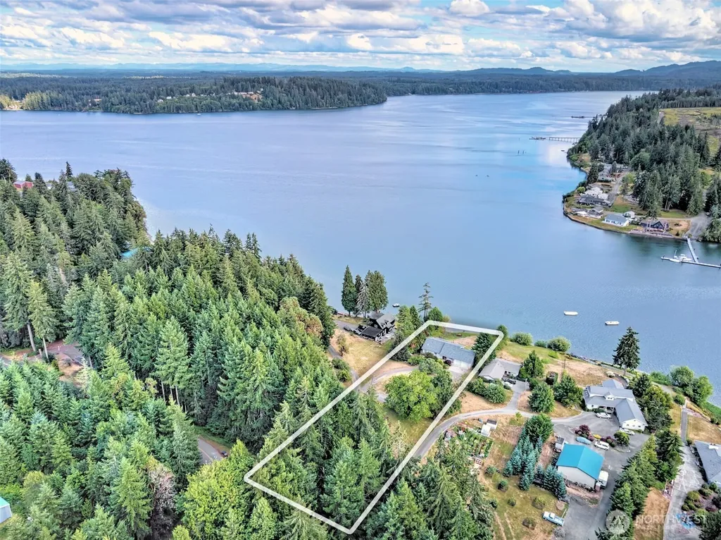 220 SE Sells Drive Shelton WA 98584