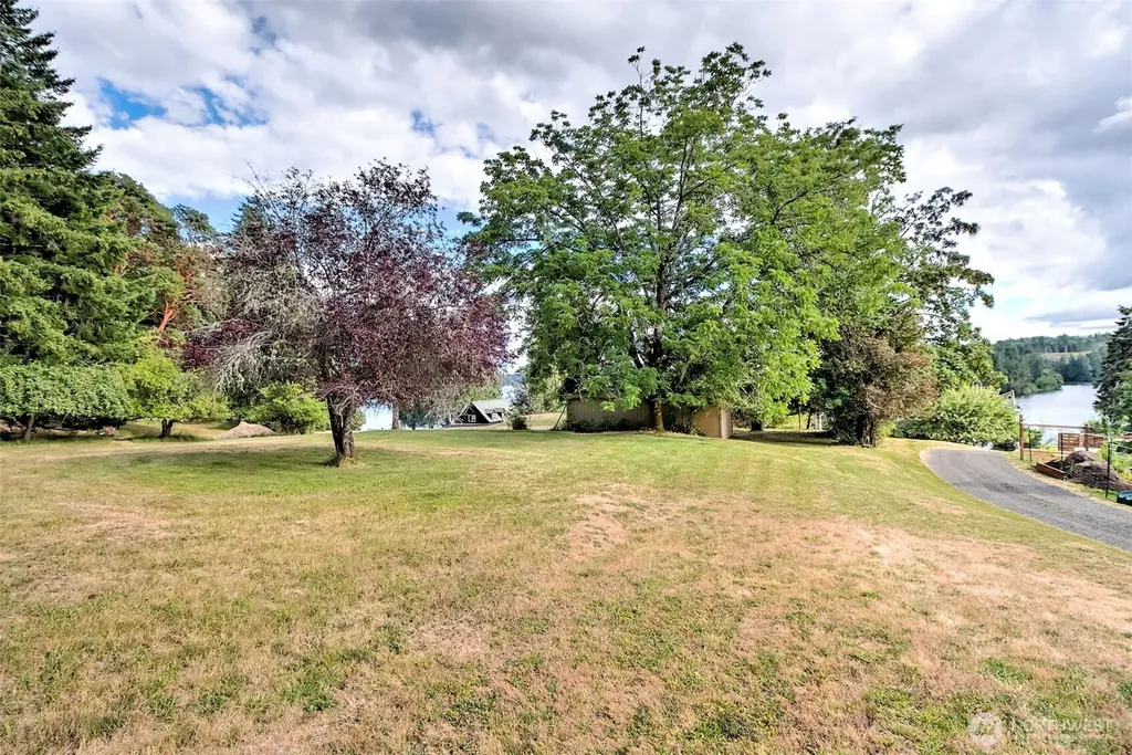 220 SE Sells Drive Shelton WA 98584