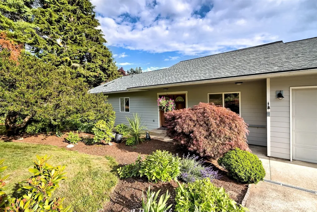 220 SE Sells Drive Shelton WA 98584