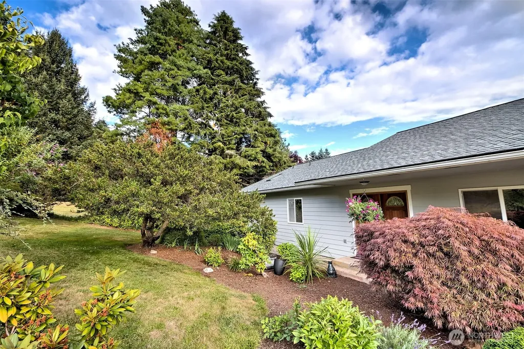 220 SE Sells Drive Shelton WA 98584