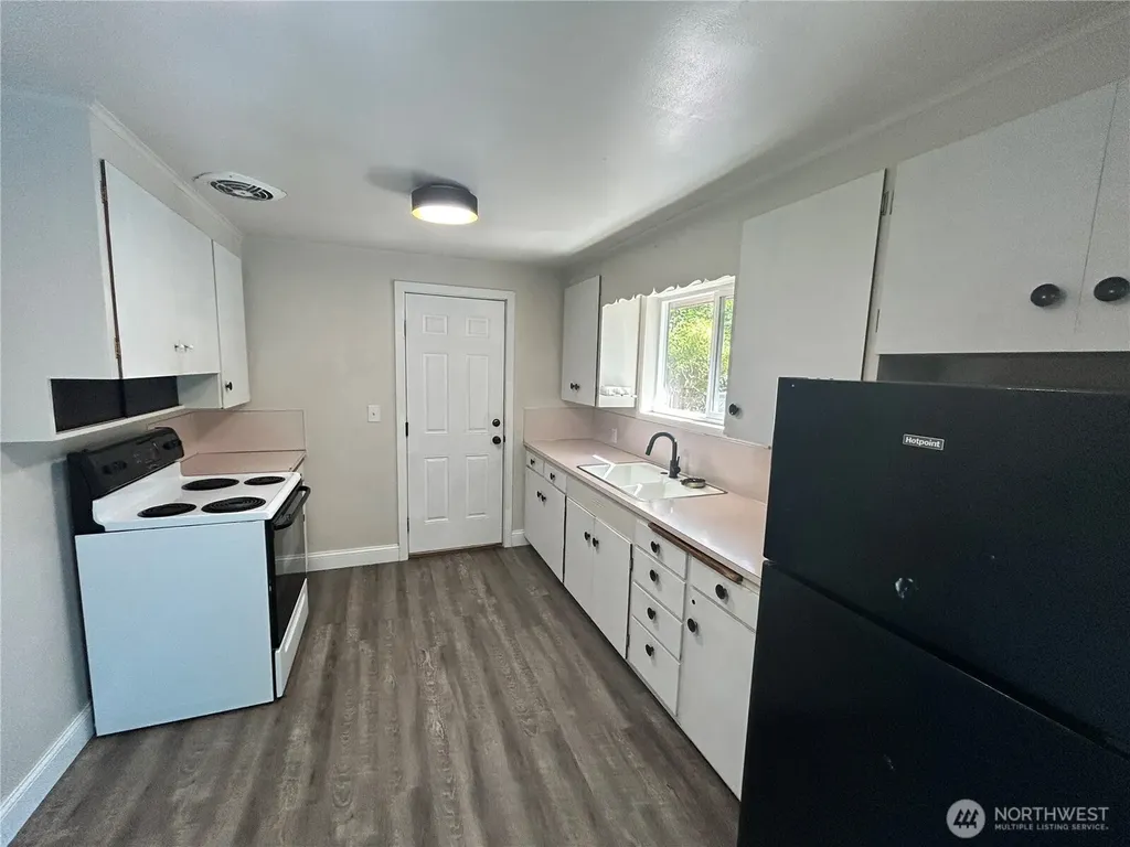 11717 83rd Avenue SW Lakewood WA 98498