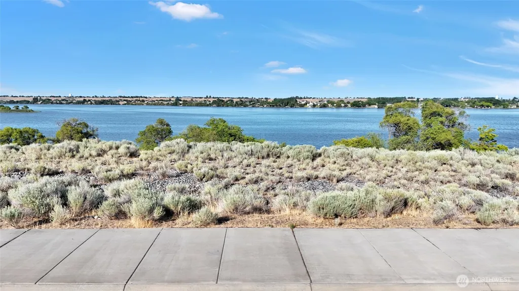 3973 Edwards Road NE Moses Lake WA 98837