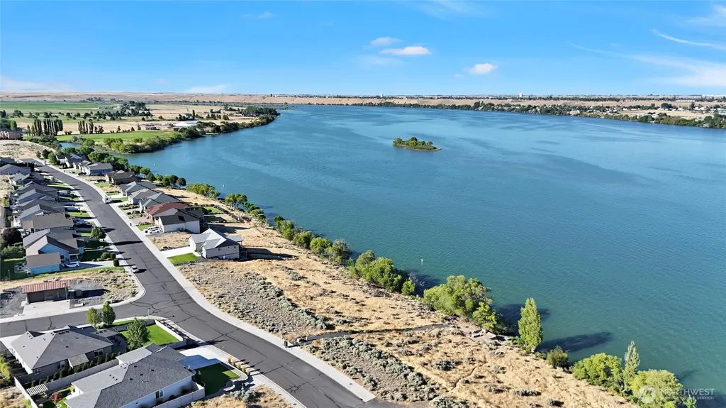 3973 Edwards Road NE Moses Lake WA 98837