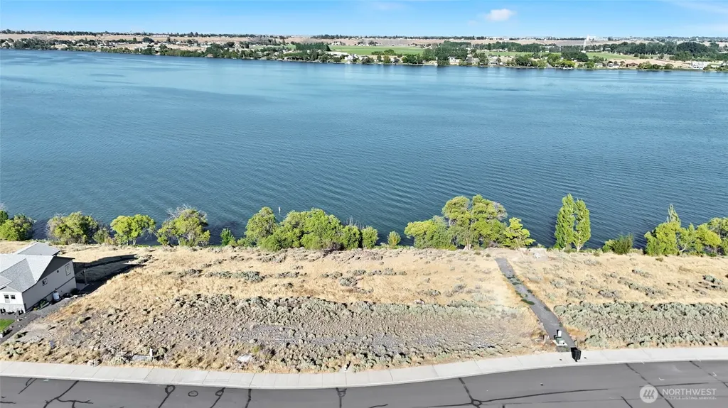 3973 Edwards Road NE Moses Lake WA 98837