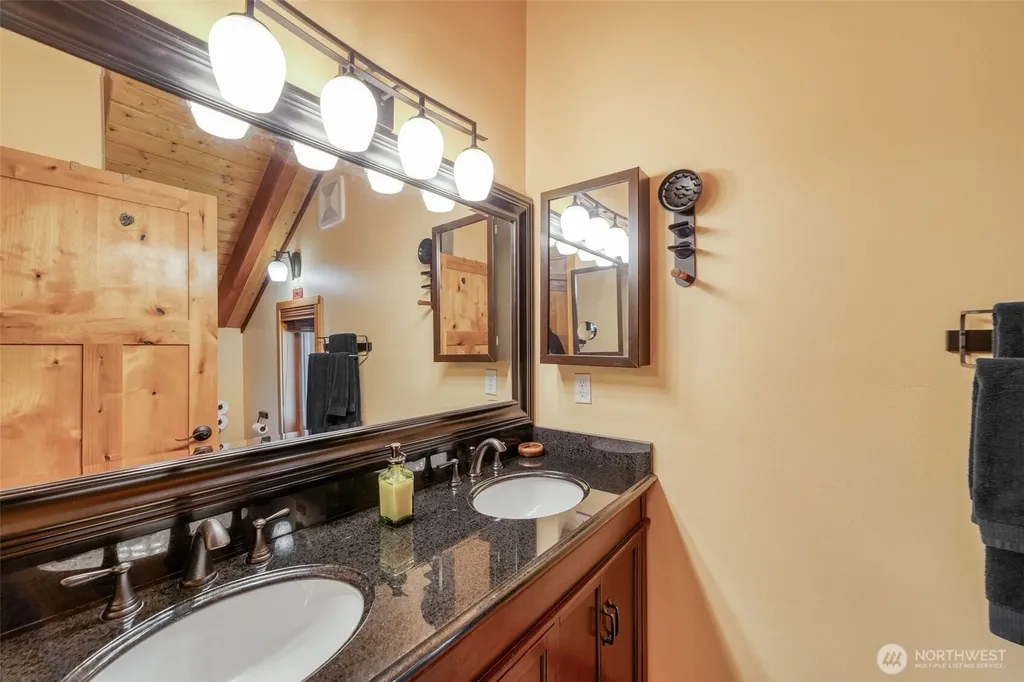 41 Cedar Lane Snoqualmie Pass WA 98068