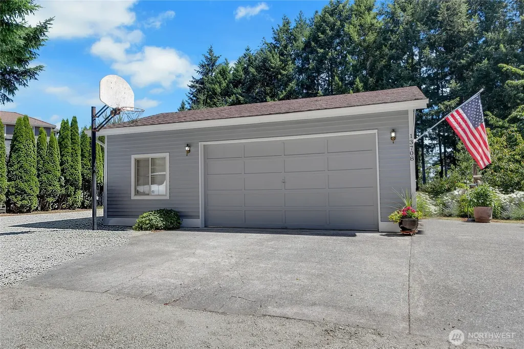 13708 149th Street Ct E Puyallup WA 98374