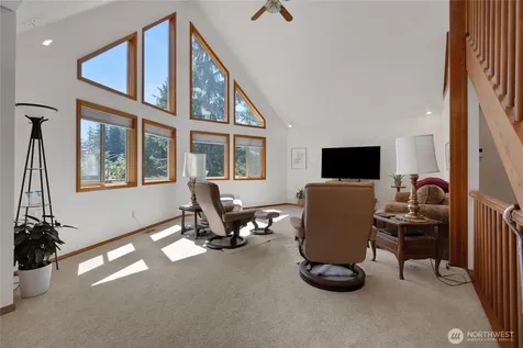 13708 149th Street Ct E Puyallup WA 98374