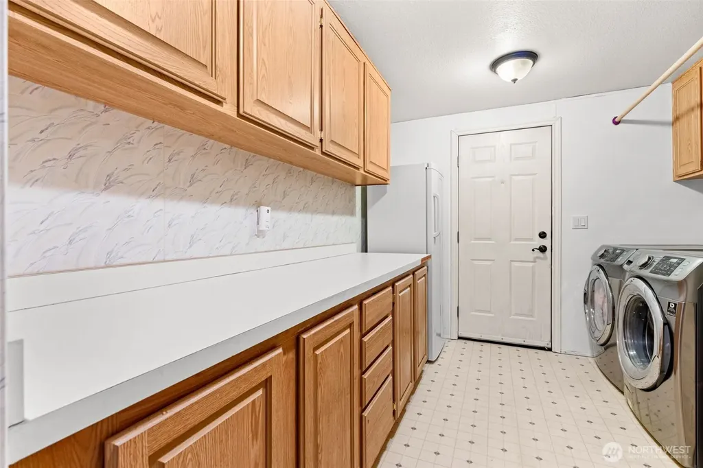 7709 295th Street S Roy WA 98580