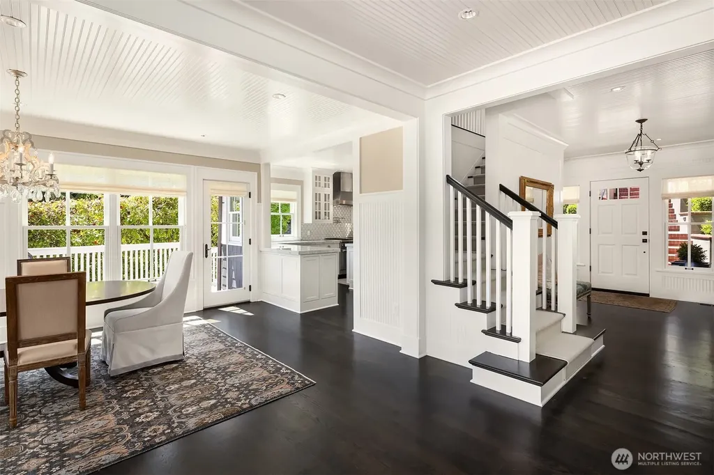 6952 96th Avenue SE Mercer Island WA 98040