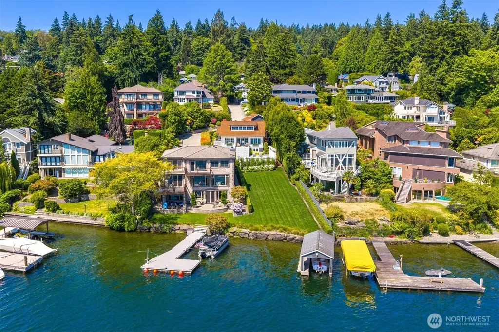 6952 96th Avenue SE Mercer Island WA 98040