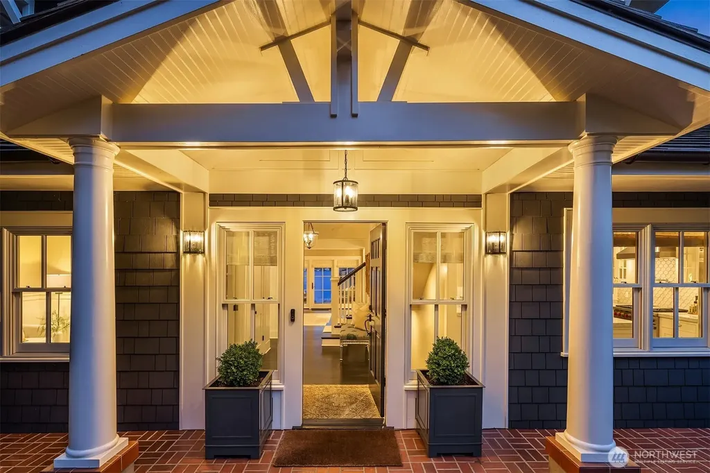 6952 96th Avenue SE Mercer Island WA 98040