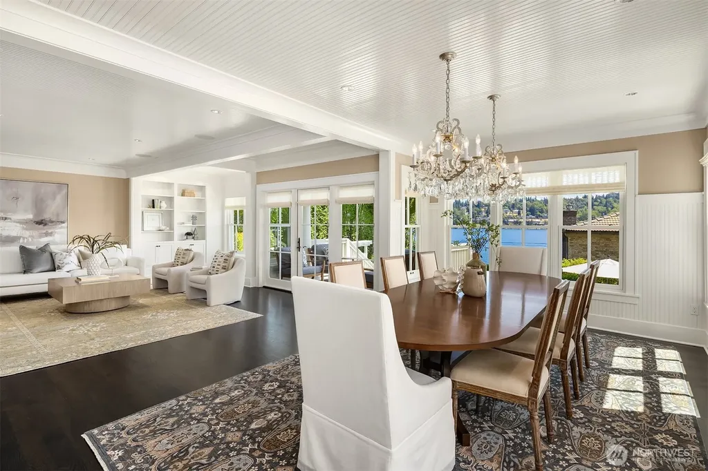 6952 96th Avenue SE Mercer Island WA 98040
