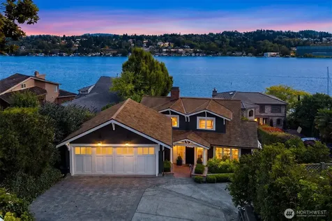 6952 96th Avenue SE Mercer Island WA 98040