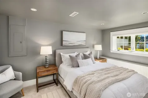 6952 96th Avenue SE Mercer Island WA 98040