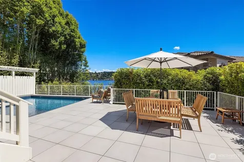 6952 96th Avenue SE Mercer Island WA 98040