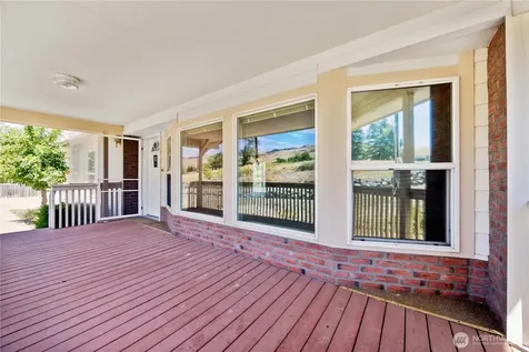 2251 Columbia Boulevard Bridgeport WA 98813