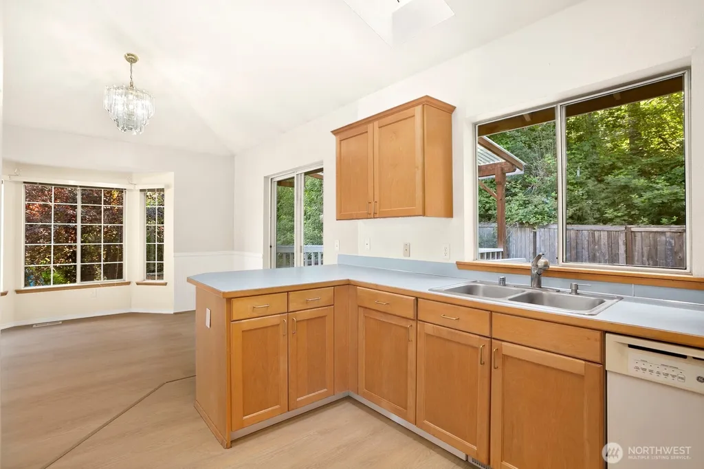 21911 SE 239th Street Maple Valley WA 98038