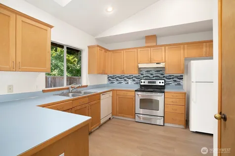 21911 SE 239th Street Maple Valley WA 98038