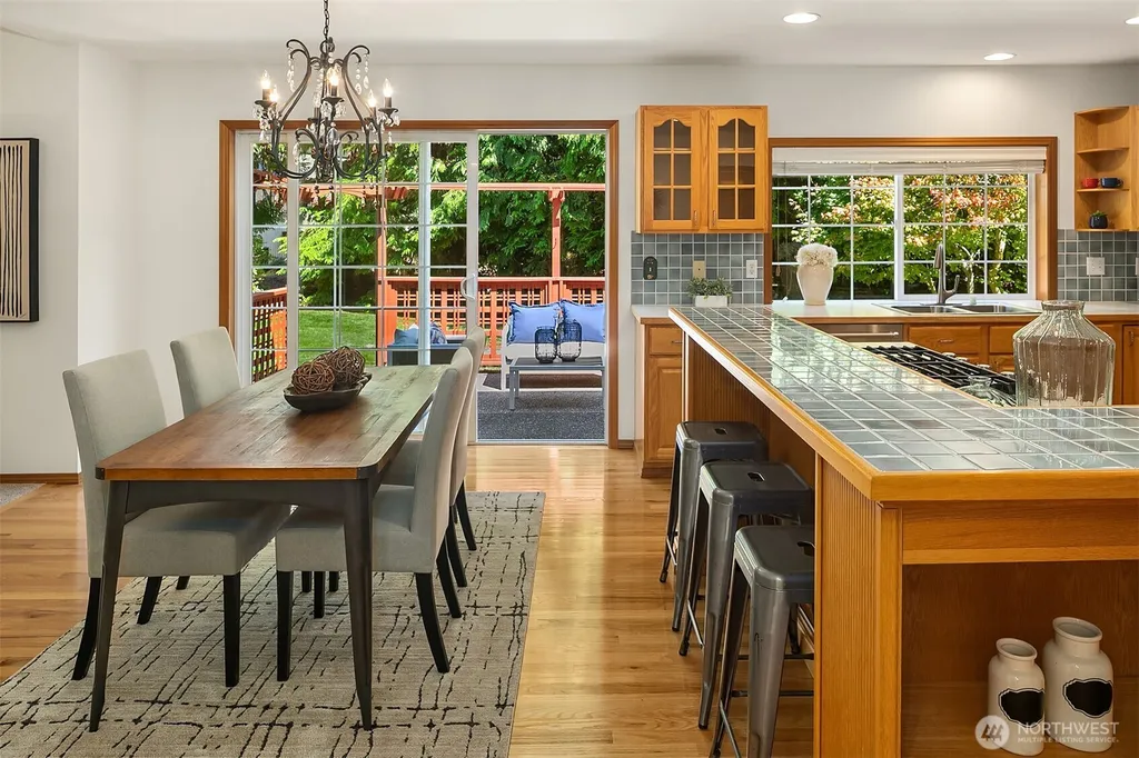 20527 Marine View Drive SW Normandy Park WA 98166