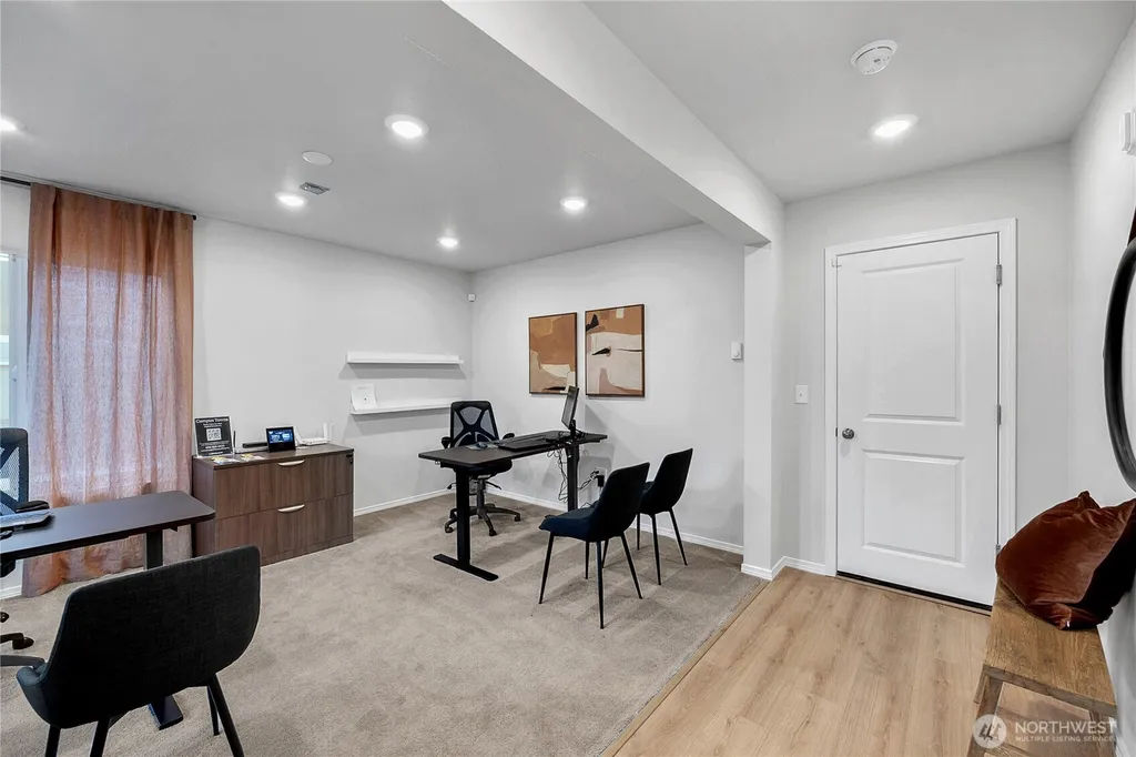 9505 Mineral Avenue NW Silverdale WA 98383