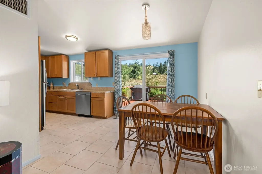 3547 Smugglers Cove Road Greenbank WA 98253