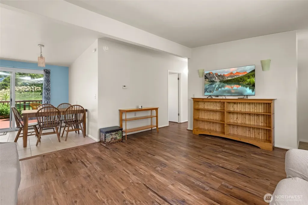 3547 Smugglers Cove Road Greenbank WA 98253