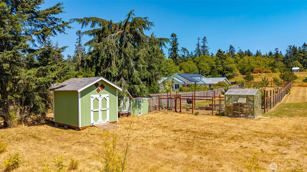 3547 Smugglers Cove Road Greenbank WA 98253