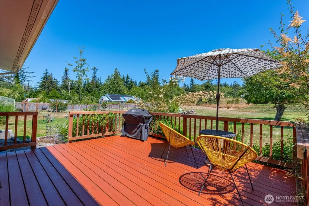 3547 Smugglers Cove Road Greenbank WA 98253