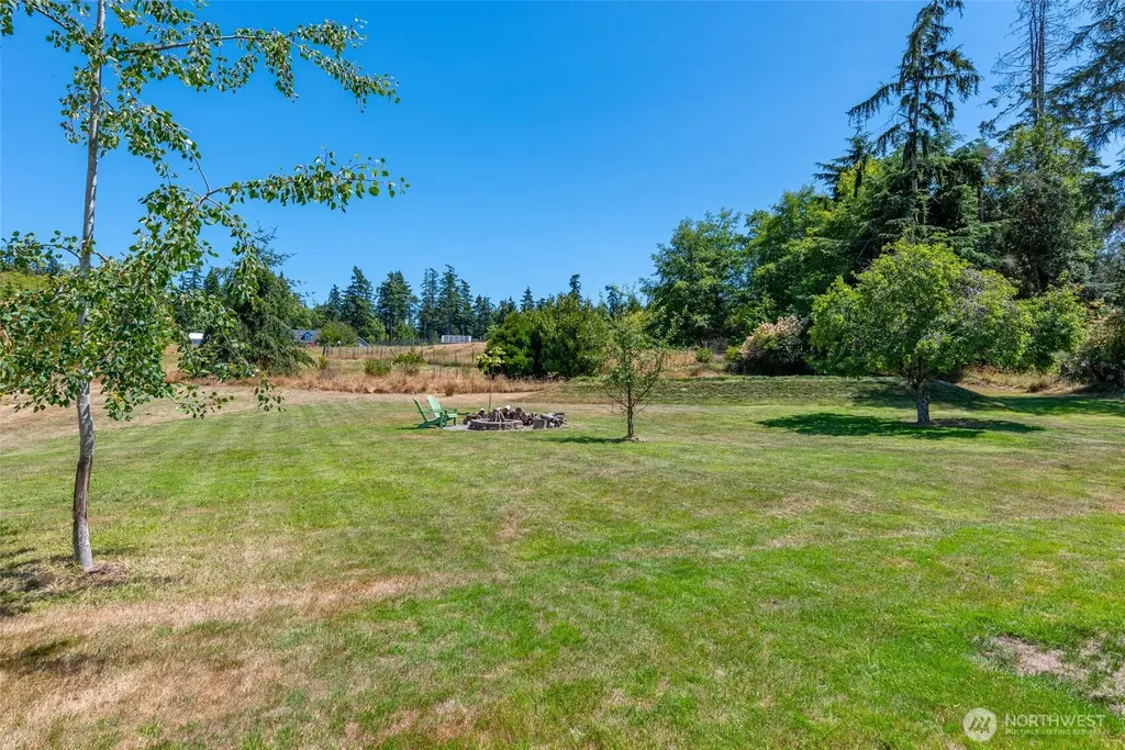 3547 Smugglers Cove Road Greenbank WA 98253