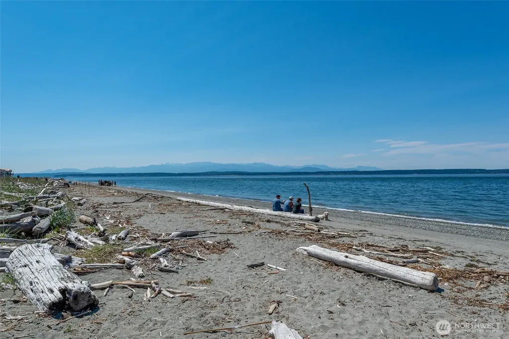 3547 Smugglers Cove Road Greenbank WA 98253