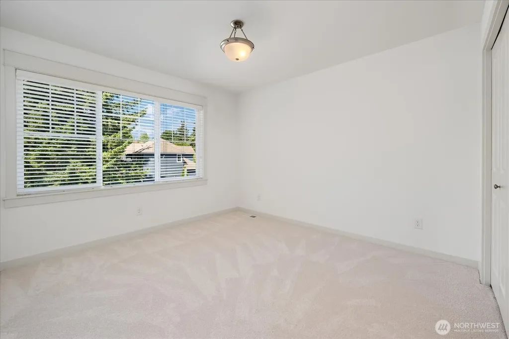 2238 236th Ave NE Sammamish WA 98074