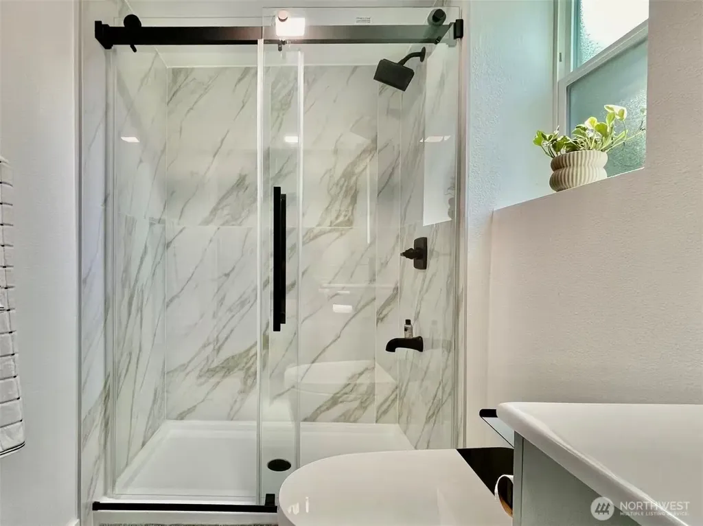 1261 150th Avenue SE Bellevue WA 98007