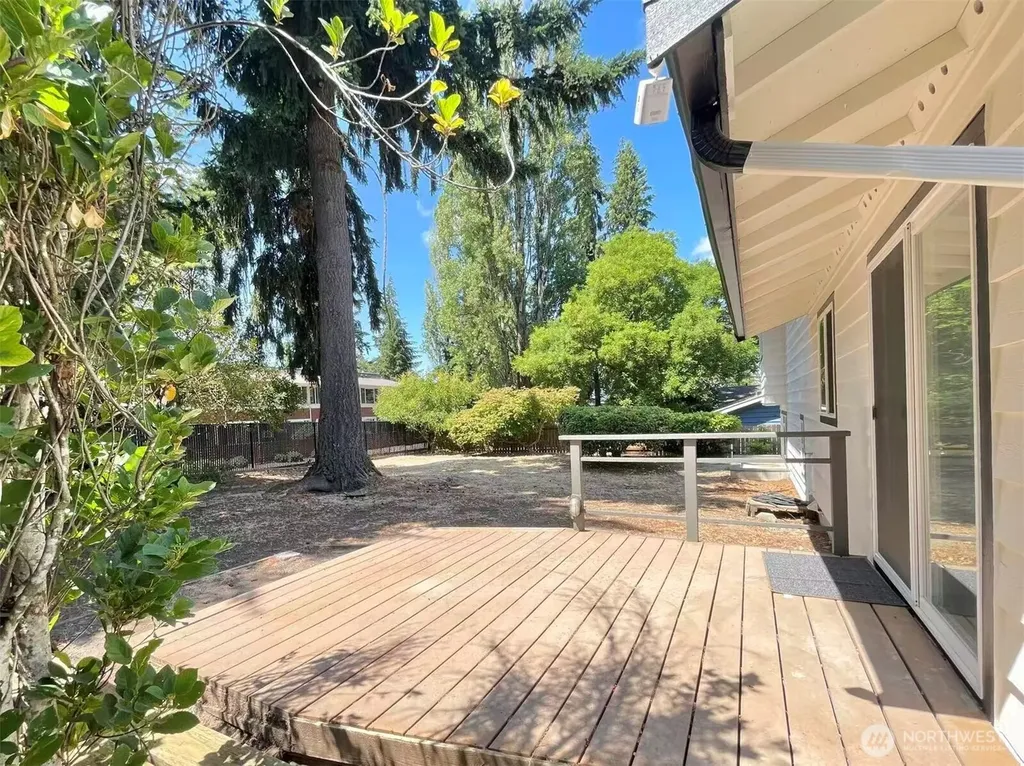 1261 150th Avenue SE Bellevue WA 98007