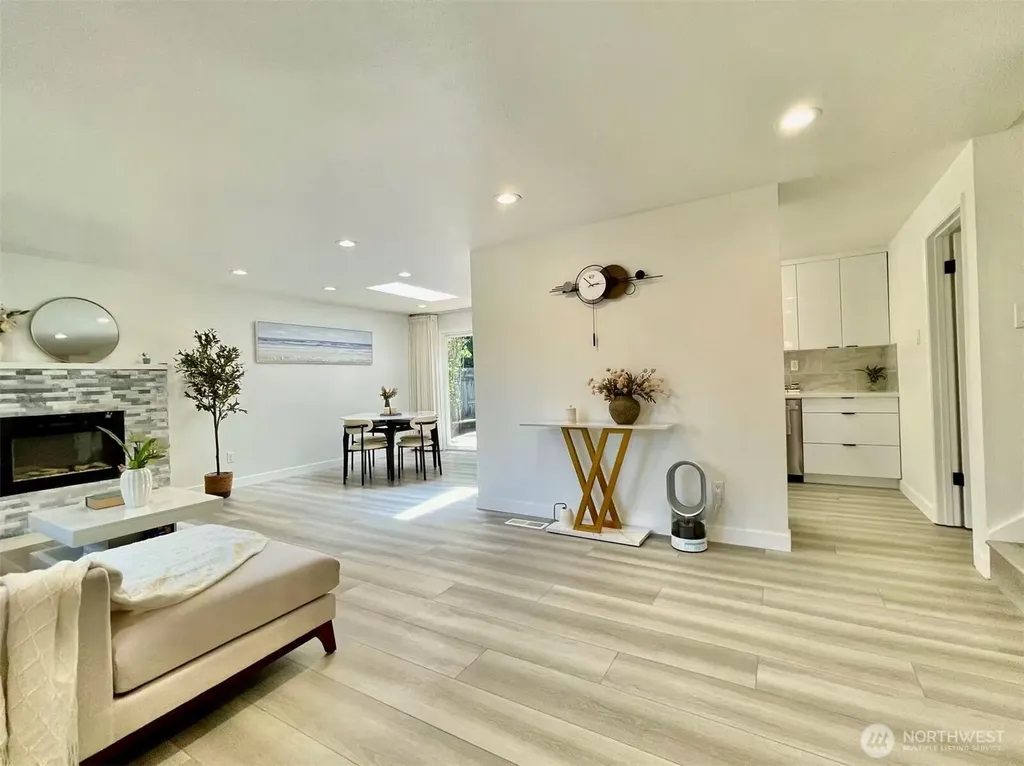 1261 150th Avenue SE Bellevue WA 98007