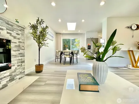 1261 150th Avenue SE Bellevue WA 98007