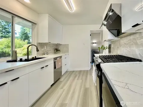 1261 150th Avenue SE Bellevue WA 98007