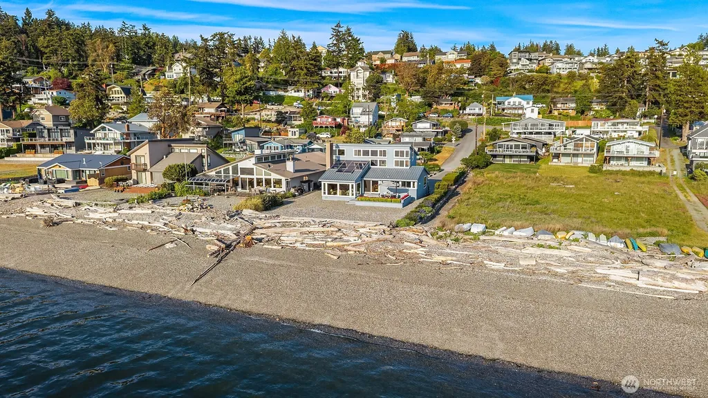 309 Seascape Drive Camano Island WA 98282