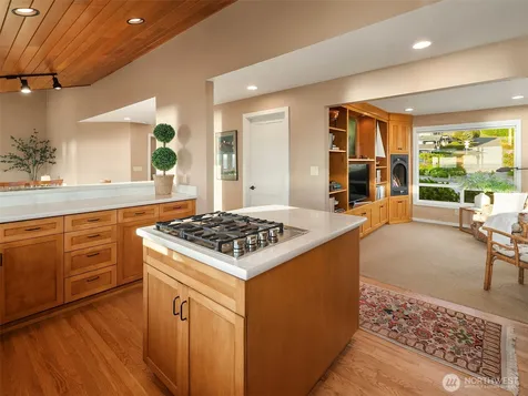 309 Seascape Drive Camano Island WA 98282